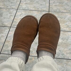 UGG Women's Brown Ankle Booties
